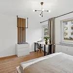 Stadt-apartment 3 Mit Terasse *